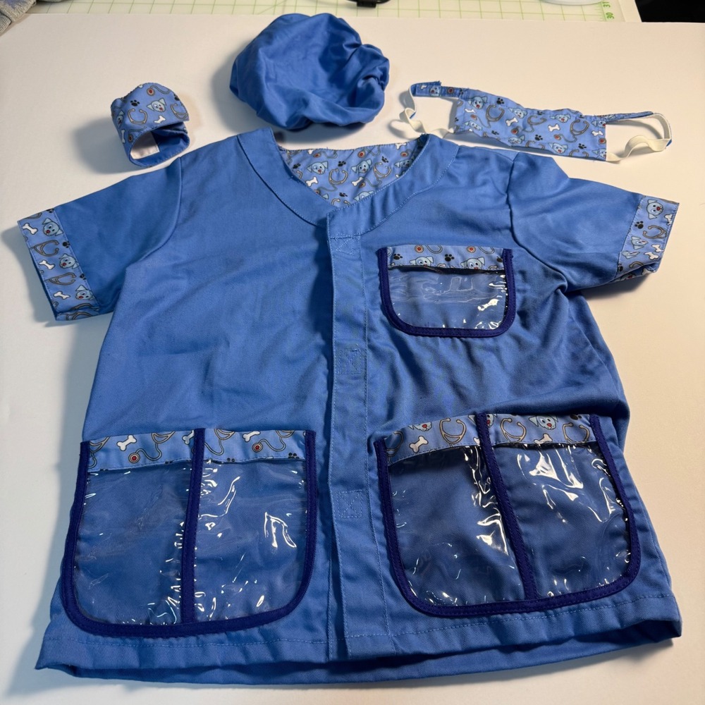Melissa & Doug Veterinarian Role Play Set Blue Scrub Costume Ages 3-6 yrs